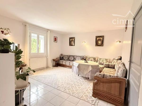 CHAMPIGNY-EN-BEAUCE – Maison familiale 3 chambres, vie de plain-pied, terrain 2 000 m² dont 600 m² constructibles