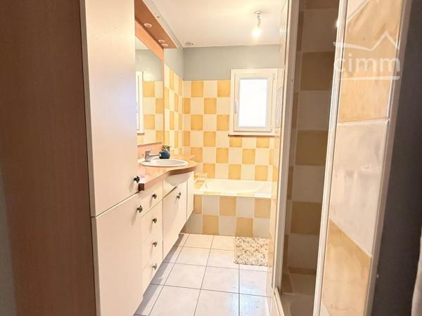 CHAMPIGNY-EN-BEAUCE – Maison familiale 3 chambres, vie de plain-pied, terrain 2 000 m² dont 600 m² constructibles