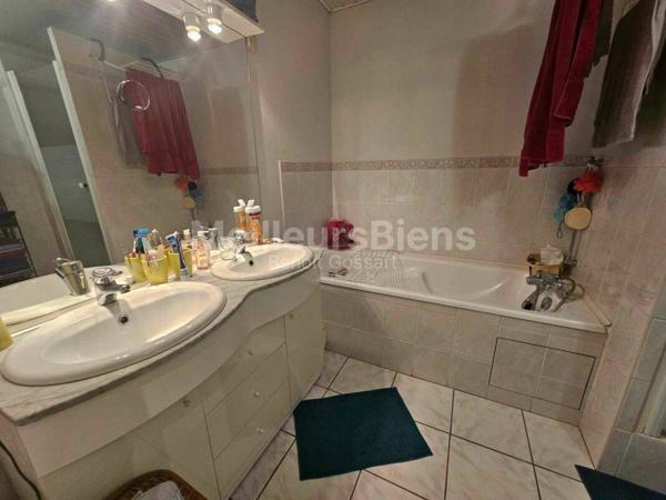 Maison 125 m2 Jardin Garage 3 chambres ( possibilité 5 )