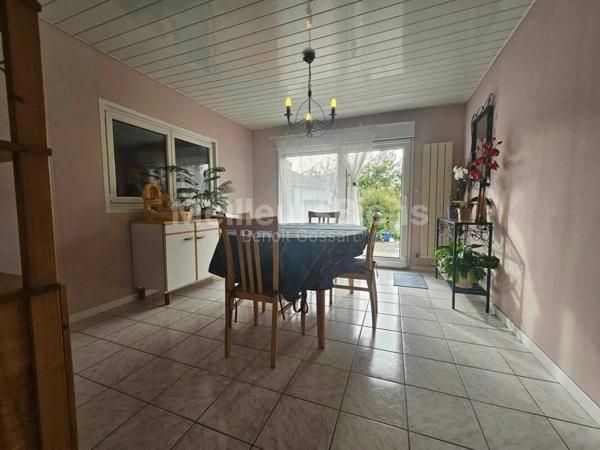 Maison 125 m2 Jardin Garage 3 chambres ( possibilité 5 )