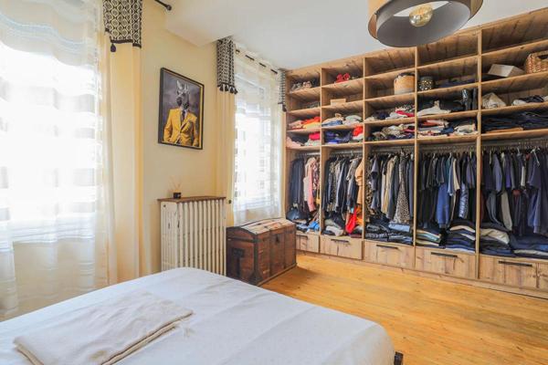 ANICHE - MAISON DE MAÎTRE DE 240 M² AVEC PISCINE, SPA & SAUNA
