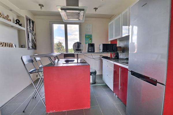 Appartement Le Mesnil Le Roi 4 pièce(s) 69.11 m2