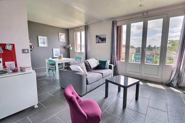 Appartement Le Mesnil Le Roi 4 pièce(s) 69.11 m2