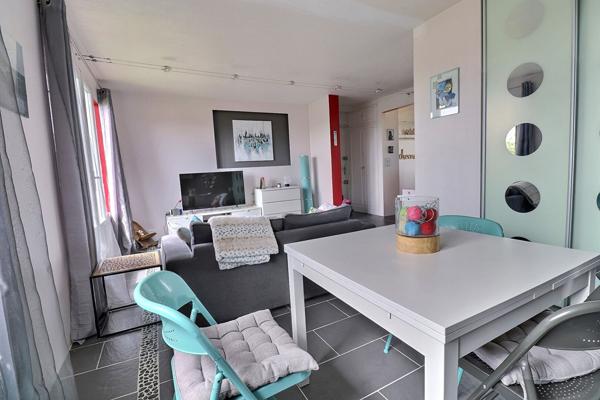 Appartement Le Mesnil Le Roi 4 pièce(s) 69.11 m2