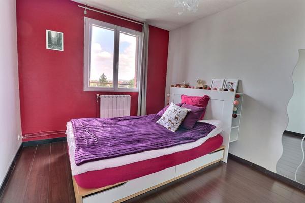 Appartement Le Mesnil Le Roi 4 pièce(s) 69.11 m2