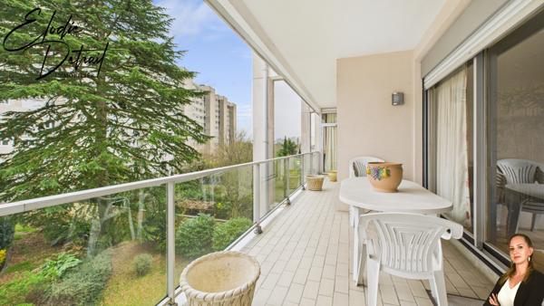 Appartement
         6 pièces
        - 166 m² 396 000 € *