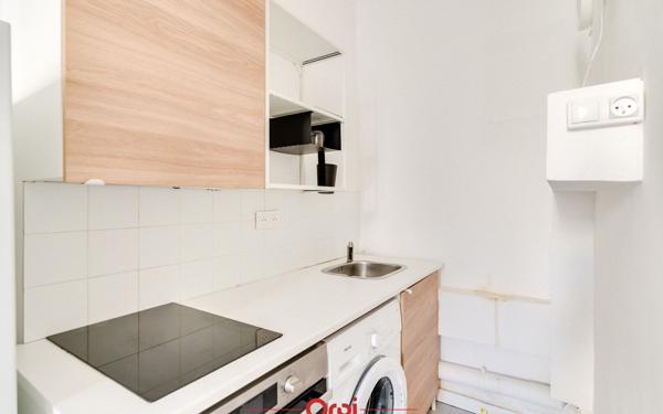 Appartement à louer    2 pièces • 27 m2 Marseille 4