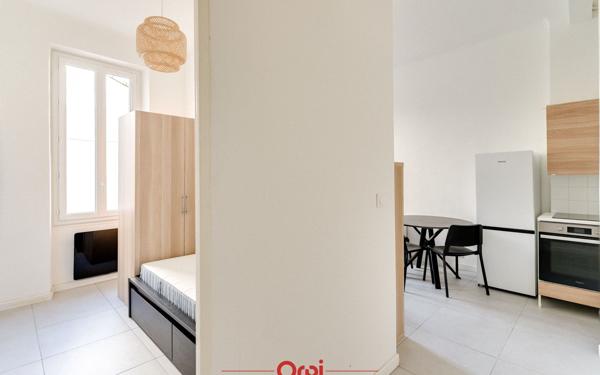 Appartement à louer    2 pièces • 27 m2 Marseille 4