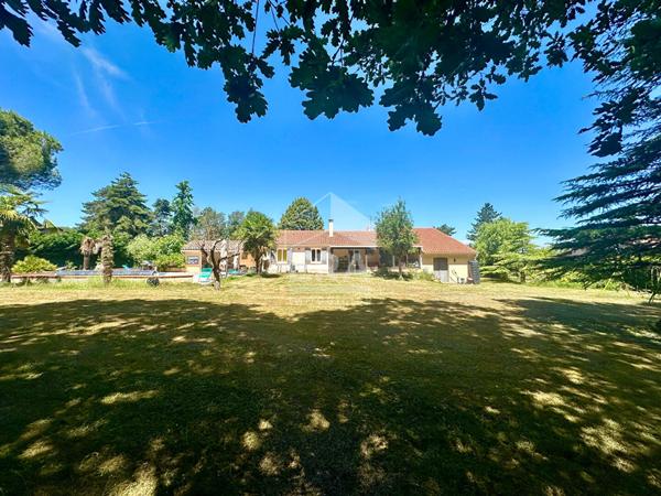 Maison Cepet 6 pièces 217m2 avec studio