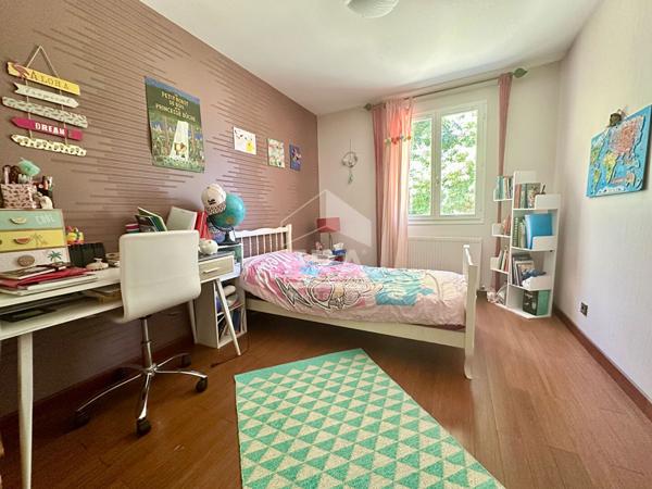 Maison Cepet 6 pièces 217m2 avec studio