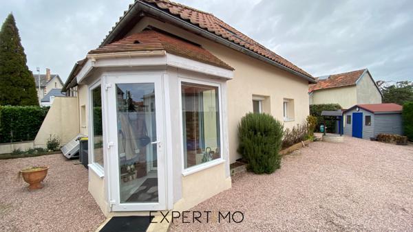 Bellerive-sur-Allier (03700) Viager occupé sans rente Monsieur 81 ans, Madame 78 ans. Maison rénovée proche Vichy