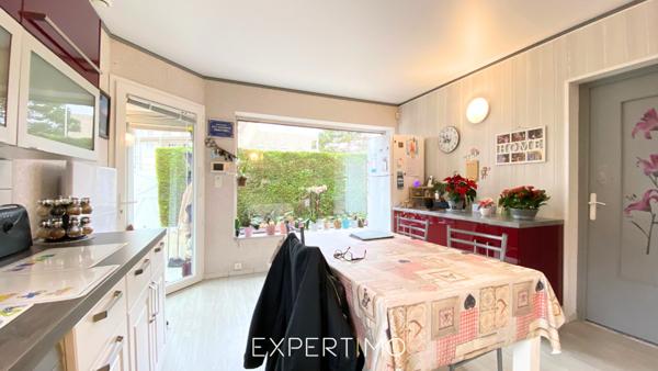 Bellerive-sur-Allier (03700) Viager occupé sans rente Monsieur 81 ans, Madame 78 ans. Maison rénovée proche Vichy