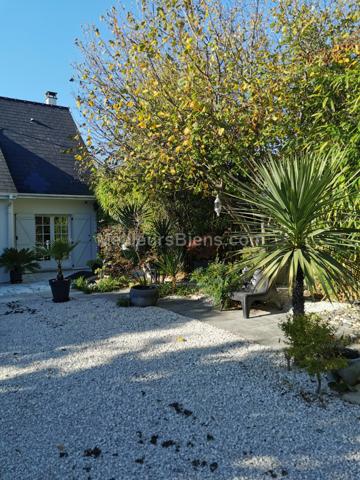SAINT RADEGONDE, Maison 137 m2, 4 chambres, jardin