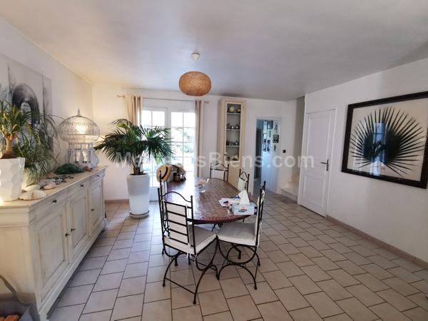 SAINT RADEGONDE, Maison 137 m2, 4 chambres, jardin