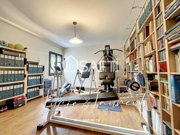 Maison d’architecte -240 m2 habitable - de beaux volumes