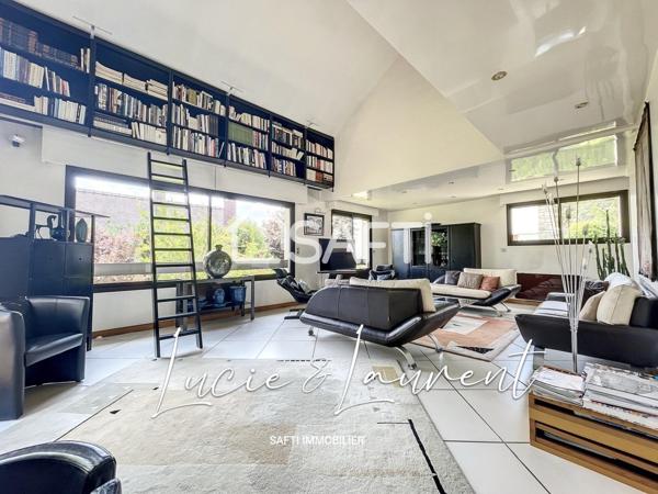 Maison d’architecte -240 m2 habitable - de beaux volumes