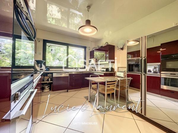 Maison d’architecte -240 m2 habitable - de beaux volumes