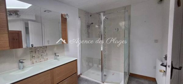 MAISON ET APPARTEMENT A ROULLET SAINT ESTEPHE