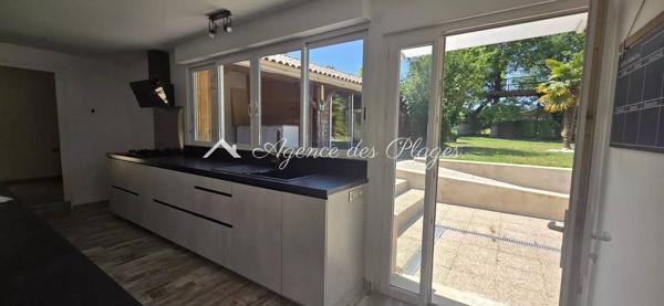 MAISON ET APPARTEMENT A ROULLET SAINT ESTEPHE