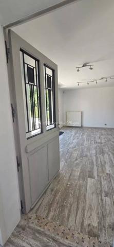 MAISON ET APPARTEMENT A ROULLET SAINT ESTEPHE