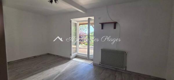 MAISON ET APPARTEMENT A ROULLET SAINT ESTEPHE