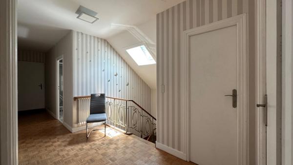 Maison de caractère 320M2 sur parc arboré de 4000m2