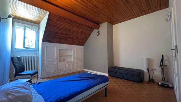 Maison de caractère 320M2 sur parc arboré de 4000m2