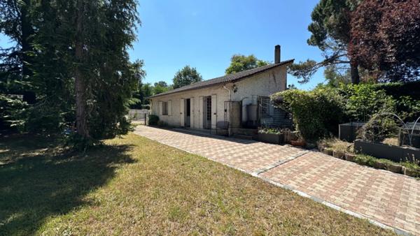 Maison de caractère 320M2 sur parc arboré de 4000m2