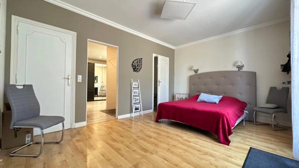 Maison de caractère 320M2 sur parc arboré de 4000m2