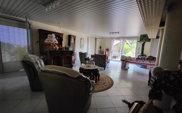 Maison à vendre    6 pièces •  Bon-Encontre