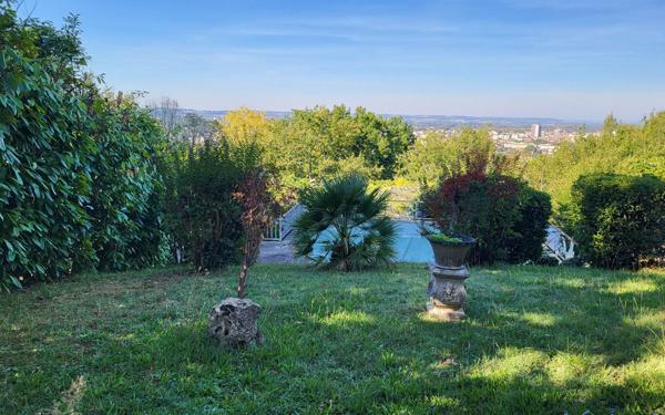 Maison à vendre    6 pièces •  Bon-Encontre