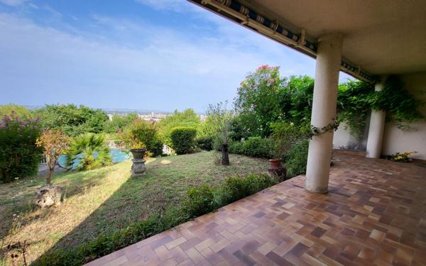 Maison à vendre    6 pièces •  Bon-Encontre