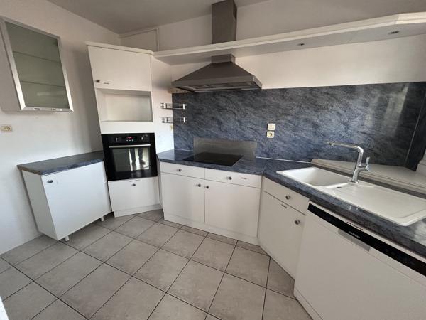 APPARTEMENT  86 M² HAB + GARAGE ET CAVE