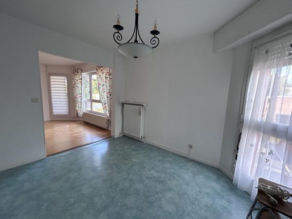 APPARTEMENT  86 M² HAB + GARAGE ET CAVE