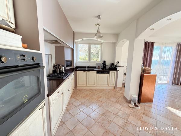 Belle propriété vue mer et montagne