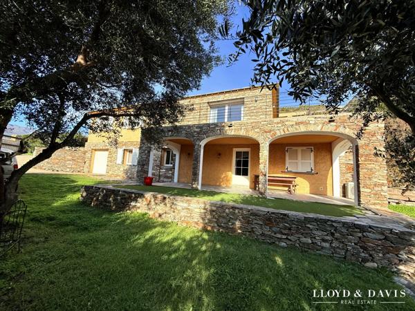 Belle propriété vue mer et montagne