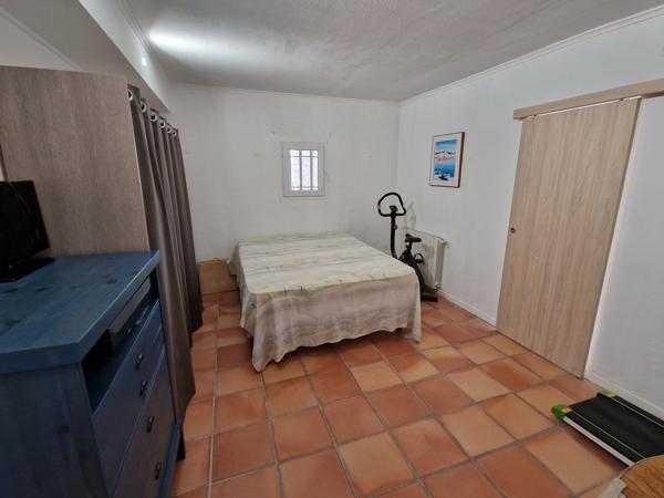 Villa 184 m2 400 m centre-ville Saint-Christol-lez-Alès (30380)