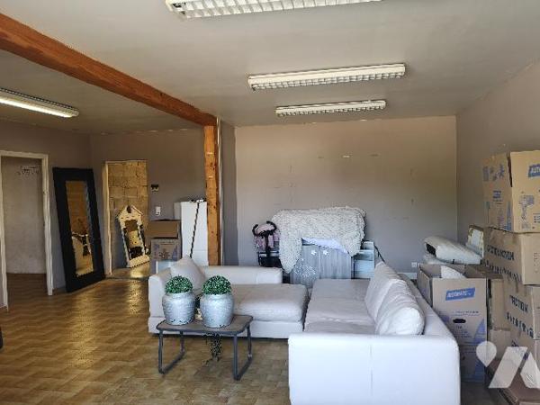 Ancerville, local artisanal de 330m2