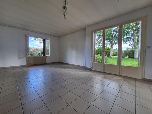 Léognan - Maison de 128m² avec travaux sur une belle parcelle de plus de 1 000m²