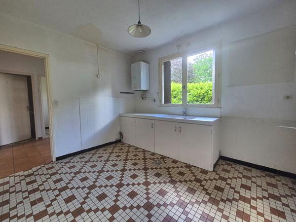 Léognan - Maison de 128m² avec travaux sur une belle parcelle de plus de 1 000m²