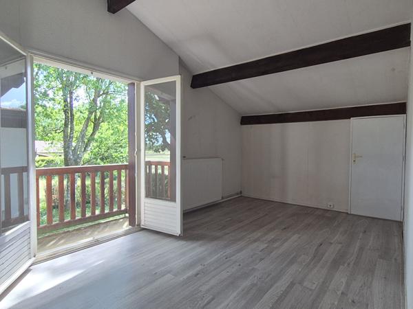 Léognan - Maison de 128m² avec travaux sur une belle parcelle de plus de 1 000m²