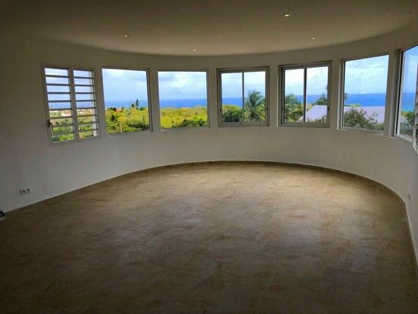 Appartement à vendre    3 pièces • 103,90 m2 Saint-François