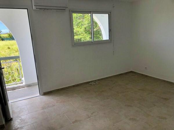 Appartement à vendre    3 pièces • 103,90 m2 Saint-François