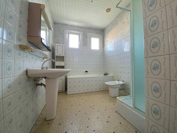 A VENDRE MAISON 5 CHAMBRES A 600 m DE LA GARE