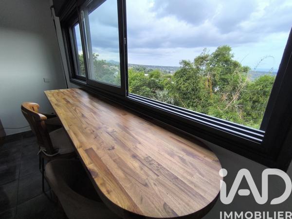 Maison à vendre 5 pièces 223 m² Saint-Louis