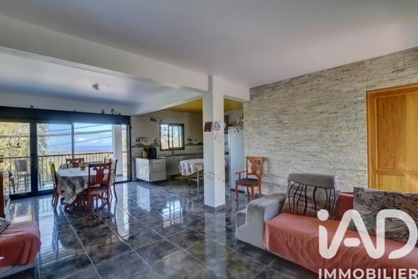 Maison à vendre 5 pièces 223 m² Saint-Louis