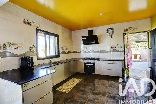 Maison à vendre 5 pièces 223 m² Saint-Louis