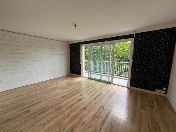 A VENDRE - EXCLUSIVITE - CHALLANS - Appartement - proximite grande surface - 3 pièces - 68 m²