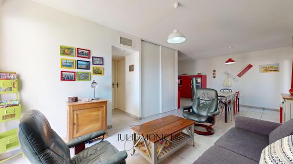 APPARTEMENT T2 AVEC TERRASSE ET GARAGE
