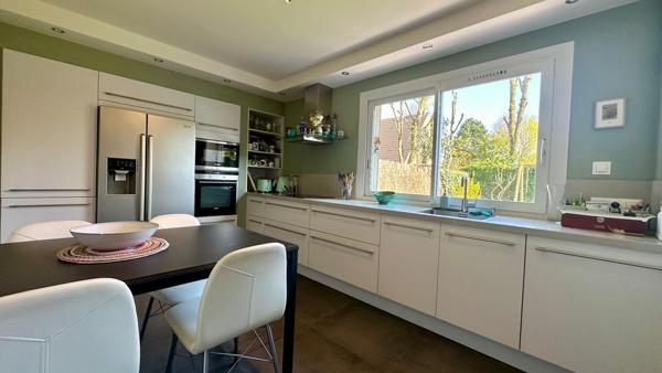 Maison familiale avec jardin exposé sud-ouest dans lotissement privé à Mouvaux